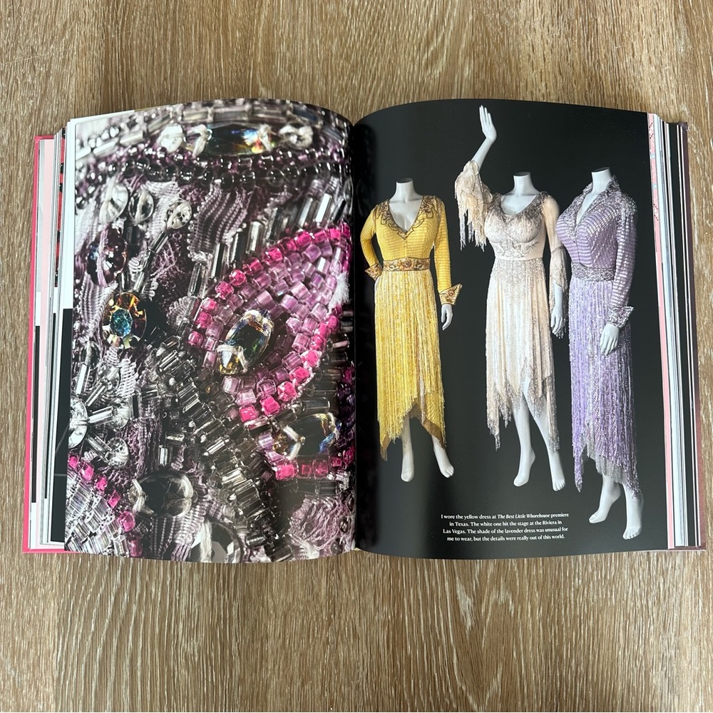Dolly Parton 'Behind the Seams' Book - Picture 6 of 6